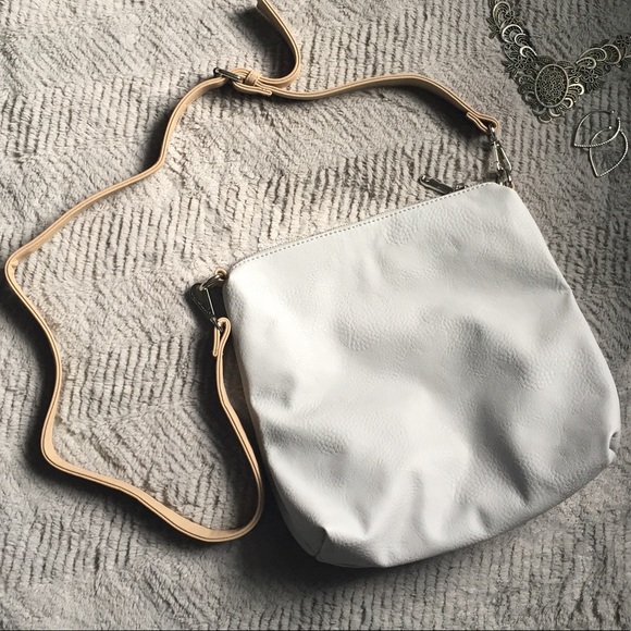 Handbags - NWOT Gray Crossbody Bag